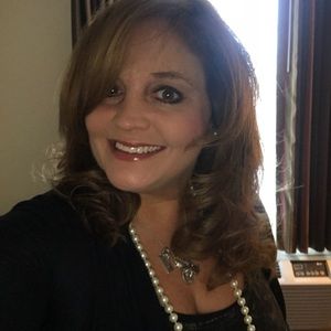 Meet your Posher, Lori